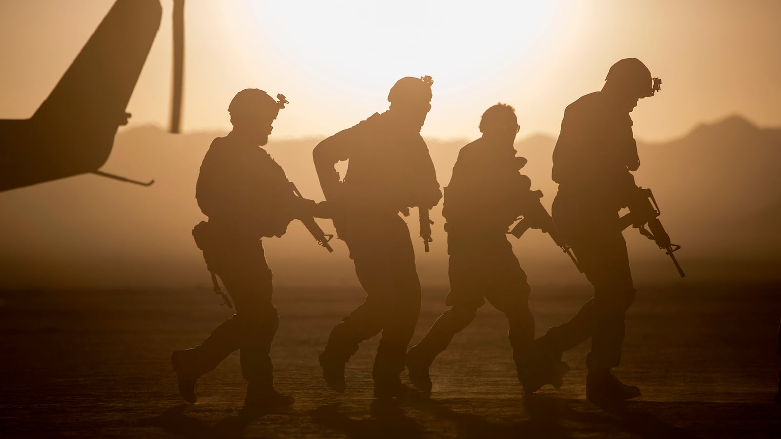 180918-allen-hiv-military-tease_qfwwgn