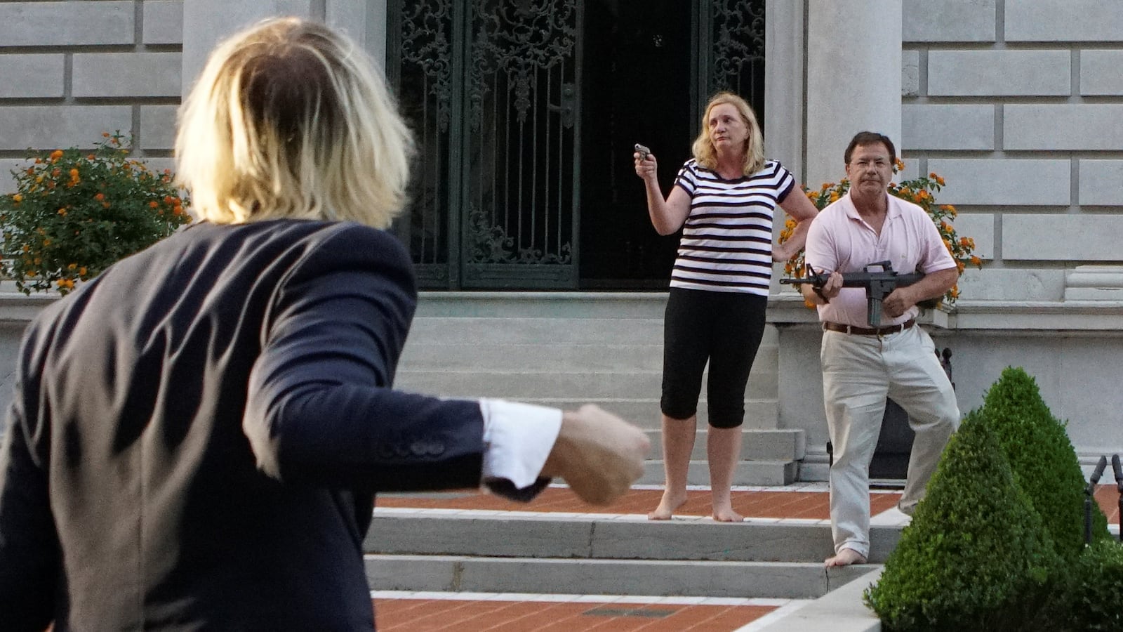 2020-06-29T000000Z_1475611792_RC22JH9T56UO_RTRMADP_3_MINNEAPOLIS-POLICE-PROTESTS-ST-LOUIS_oathqs