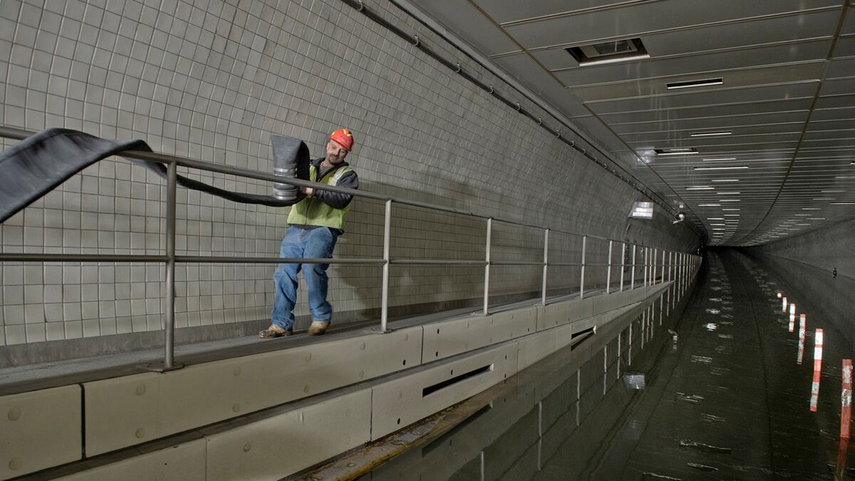 articles/2012/11/03/the-mta-and-new-york-city-will-get-hit-again/zeitlin-mta-costs-tease-embed_p5uhet