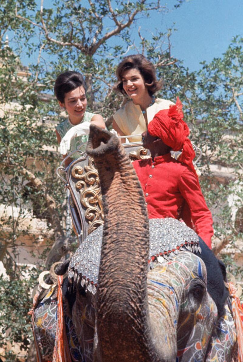 galleries/2010/11/08/michelle-vs-jackie/michelle-vs-jackie---2_bqjrxa