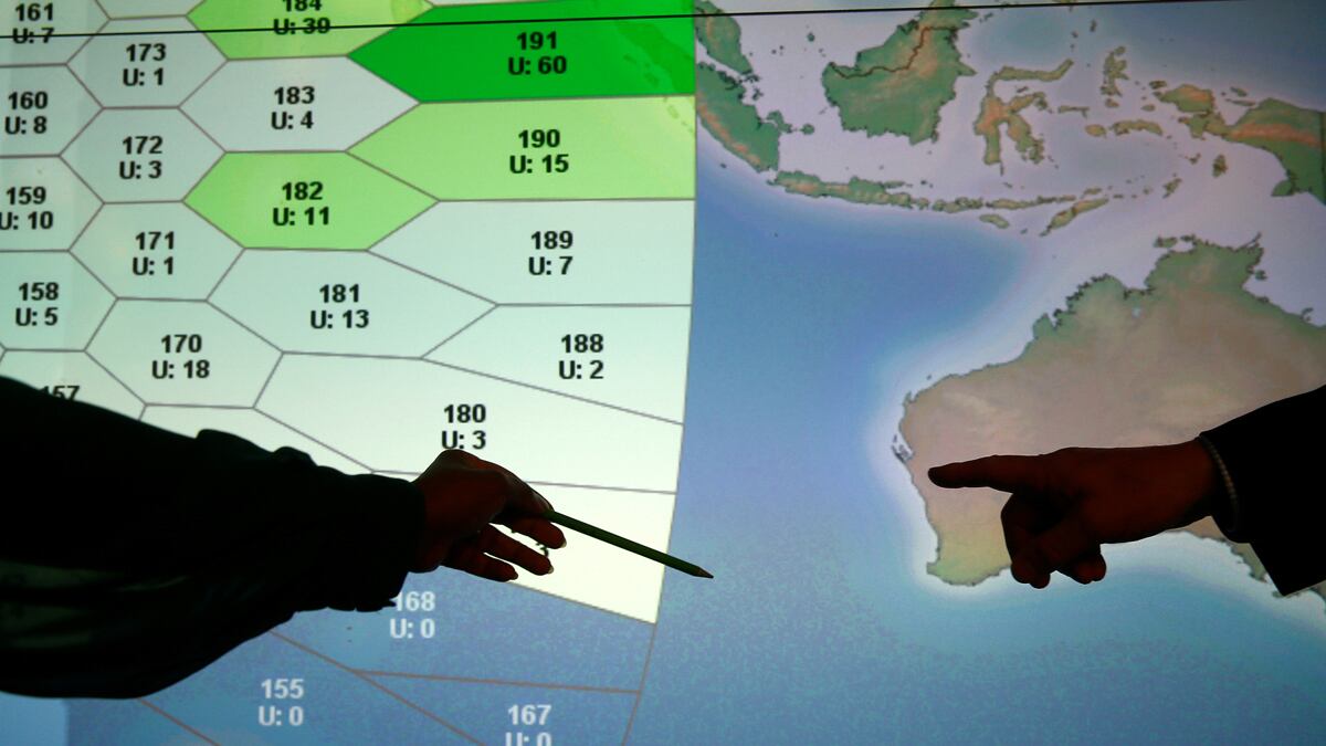 cheats/2016/07/21/search-team-mh370-might-be-elsewhere/160721-MH370-cheat_ctjwg3