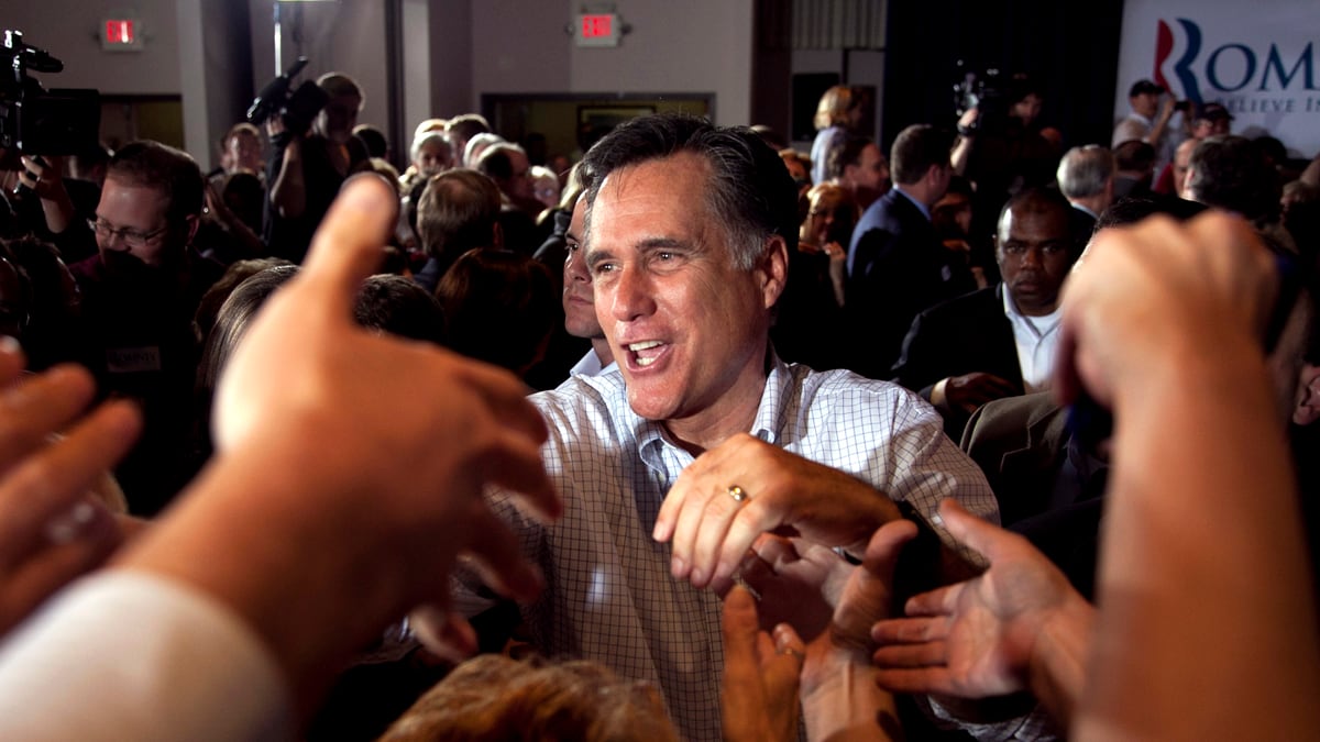 cheats/2012/04/17/mitt-aims-to-raise-800-million/mitt-shakes-hands-cheat_yhod9c