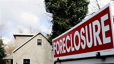 cheats/2009/09/09/more-foreclosures-on-the-horizon/foreclosed-home_lgwgrw