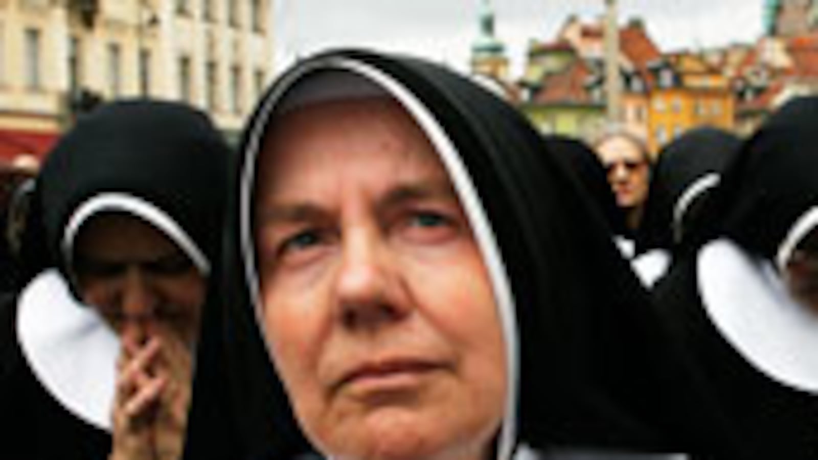 articles/2010/05/21/catholic-nuns-go-rogue/goldberg-nuns_102336_yhlivu