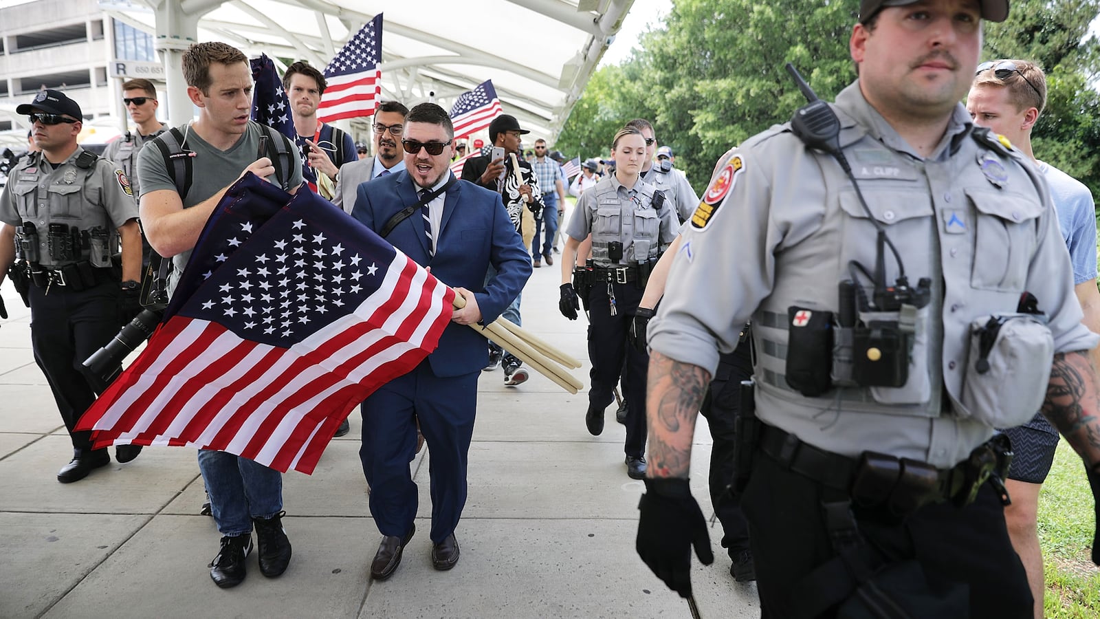 180812-rally-hero-6_f6cfi9