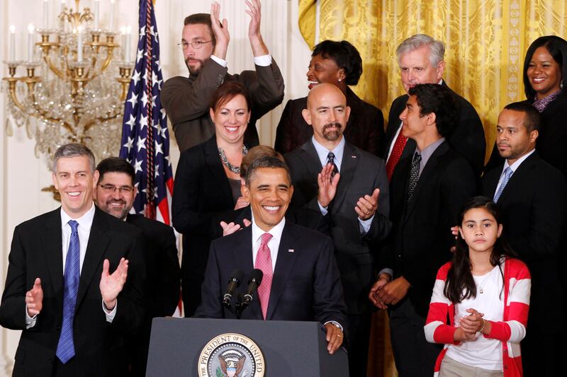 articles/2011/09/23/obama-bypasses-congress-on-education-to-alter-no-child-left-behind/obama-no-child-left-behind-stone_x8vjpl