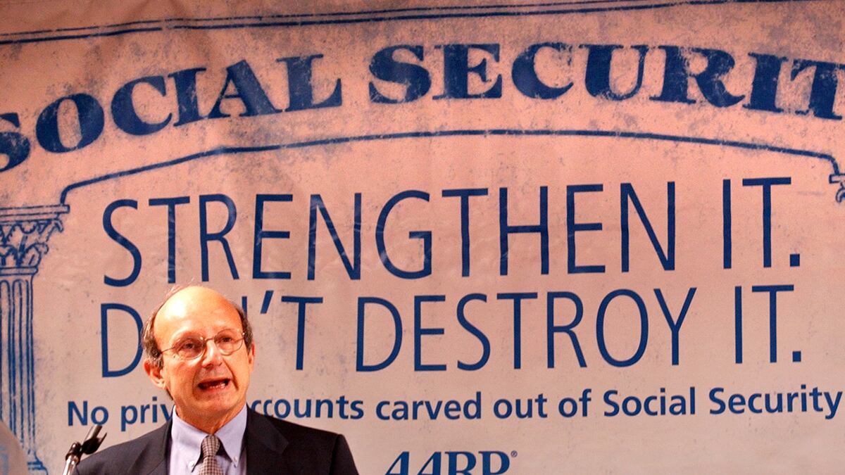 cheats/2011/06/17/aarp-open-to-social-security-cuts/aarp-cheat_uuaryb
