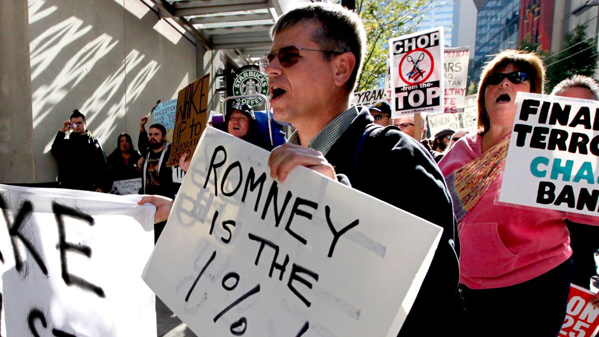 articles/2011/12/15/are-romney-s-top-donors-losing-faith/mitt-romney-wall-street-coppins_quj1xq