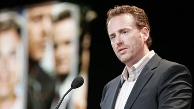 articles/2010/11/11/bob-greenblatt-to-save-nbc/lauria-greenblatt_140399_ctzonx