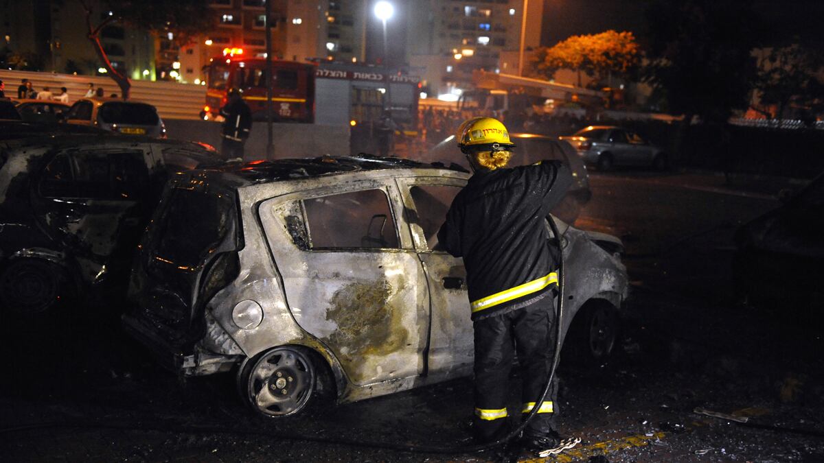 cheats/2011/10/30/gaza-halts-rocket-attacks/gaza-israel-palestine-rockets-truce-cs_gfdey9