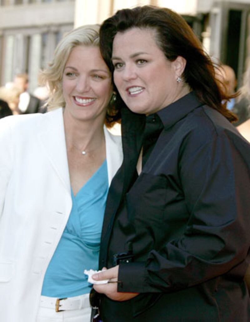 galleries/2009/04/07/celebrity-gay-weddings/gay-marriages---rosie-odonnell-kelli-carpenter_n4jjga