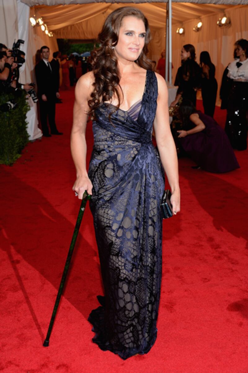 galleries/2012/05/07/met-gala-2012-red-carpet-best-dressed-from-costume-institute-gala/met-costume-gala-shields_wzlr87