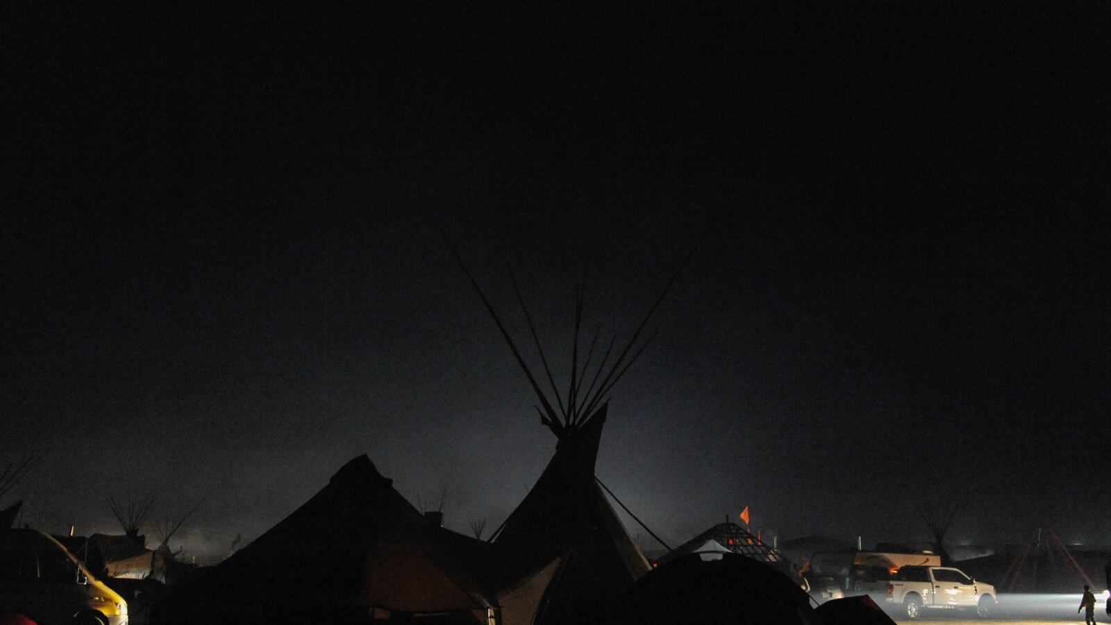 cheats/2016/11/26/n-dakota-pipeline-protest-camp-to-be-shut-down-by-dec-5/161126-north-dakota-pipeline-protesters-cheat_ty9fsb