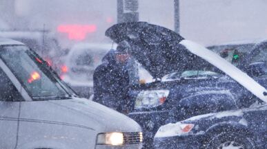 cheats/2010/12/30/snowmageddon-pummels-west/snow-hits-the-west_guat4e