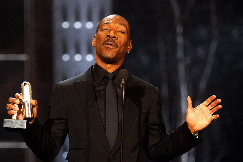 galleries/2012/07/19/fred-willard-and-other-stars-caught-with-their-pants-down-photos/stars-pants-down-eddie-murphy_fglooz