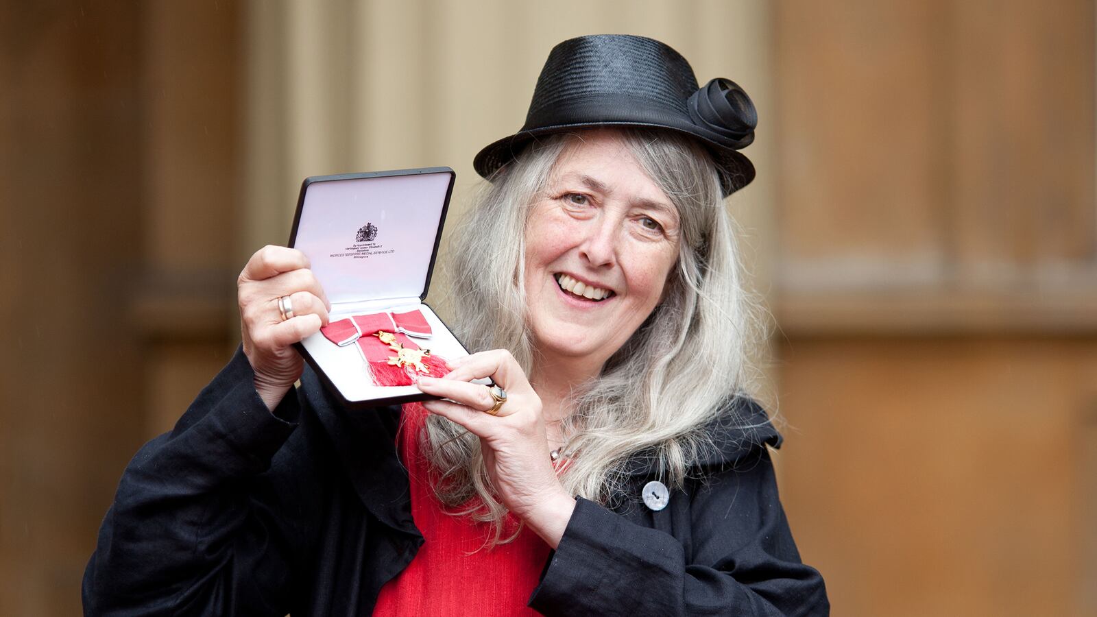 articles/2014/01/07/prince-william-urged-to-mingle-with-poorer-cambridge-students/140106-mary-beard-sykes_vsn3vi