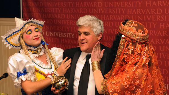 articles/2011/02/04/jay-leno-wins-hasty-pudding-man-of-the-year-award/sx-top---jacoleno_ez7t46