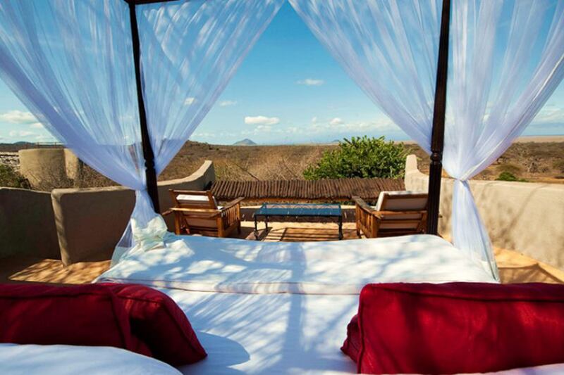 galleries/2013/10/04/nine-amazing-outdoor-hotel-suites-photos/130927-item9.rendition.slideshowWideHorizontal.sleepingstars_010u_ub9w0f