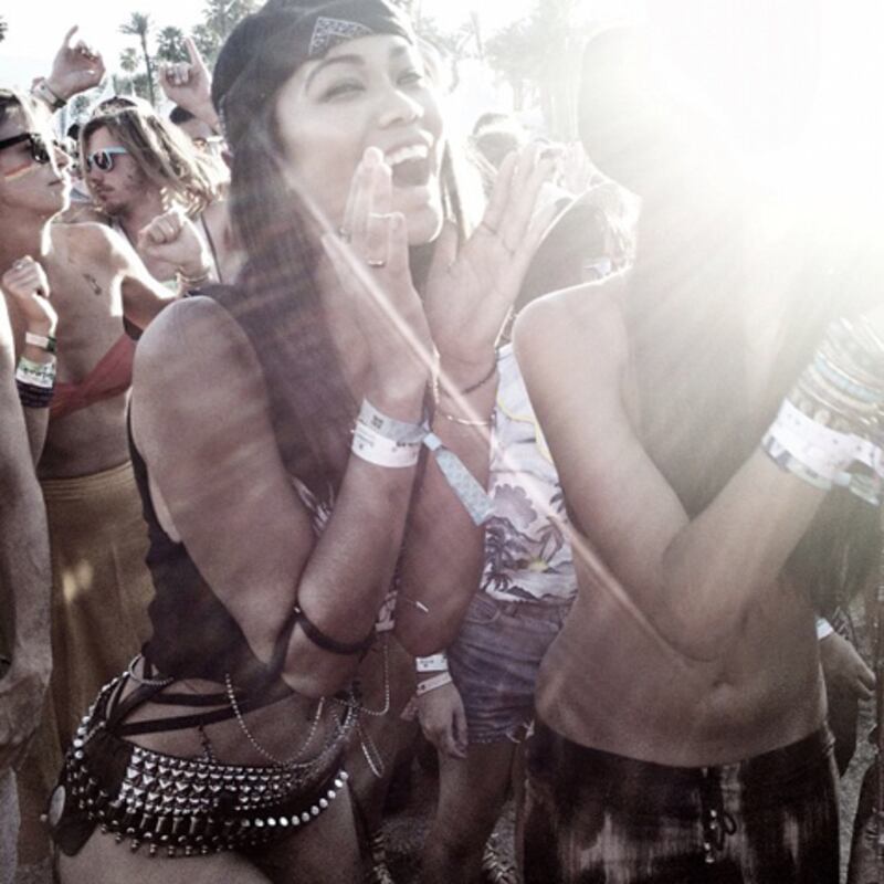 galleries/2012/12/29/2012-s-best-fashion-instagrams-rihanna-lady-gaga-more-photos/twitpics-chanel-iman_cnfbn5