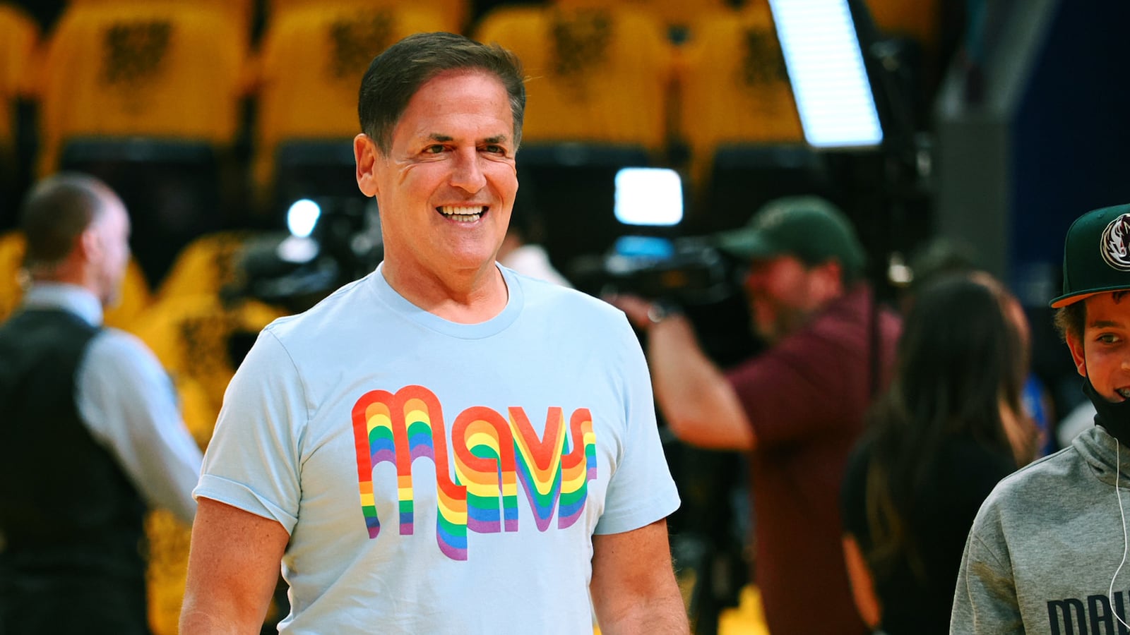 2022-05-27T002212Z_705857086_MT1USATODAY18362261_RTRMADP_3_NBA-PLAYOFFS-DALLAS-MAVERICKS-AT-GOLDEN-STATE-WARRIORS_c6xzsa