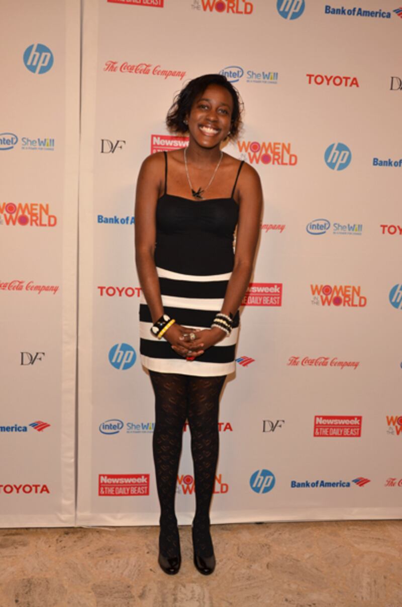 galleries/2012/03/08/angelina-jolie-lauren-bush-and-others-on-the-red-carpet-at-women-in-the-world-2012-photos/red-carpet-witw-2012-8_yl9ydc