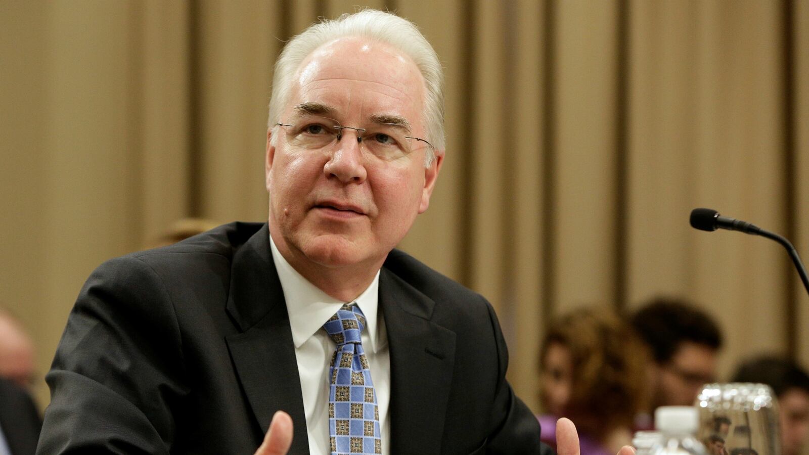 cheats/2017/05/10/tom-price-praises-journalist-s-arrest/170510-price-reporter-arrest-cheat_v9qqja