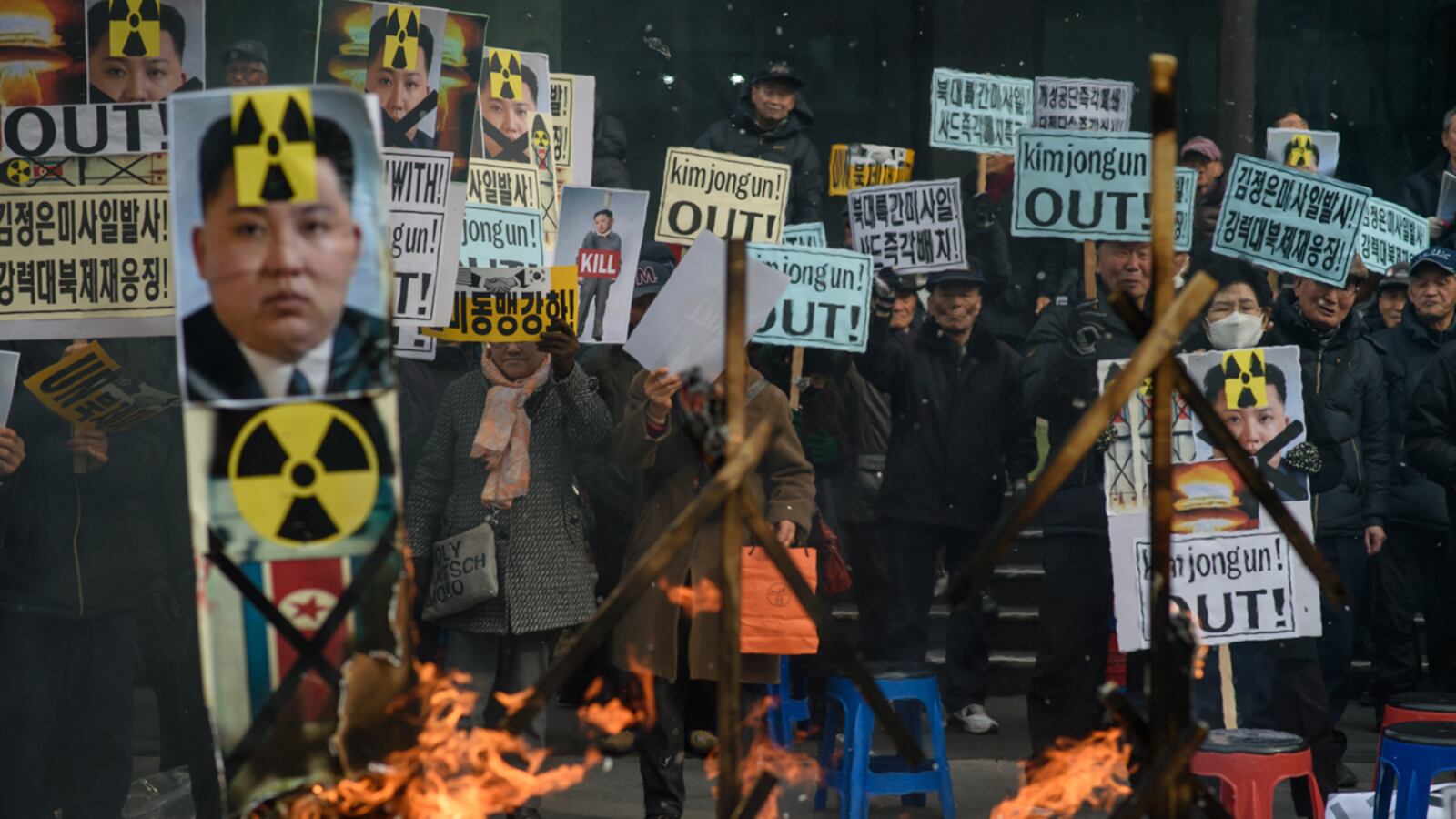 cheats/2016/02/11/nk-military-seizes-inter-korean-zone/160211-nkorea-cheat_dfiewy