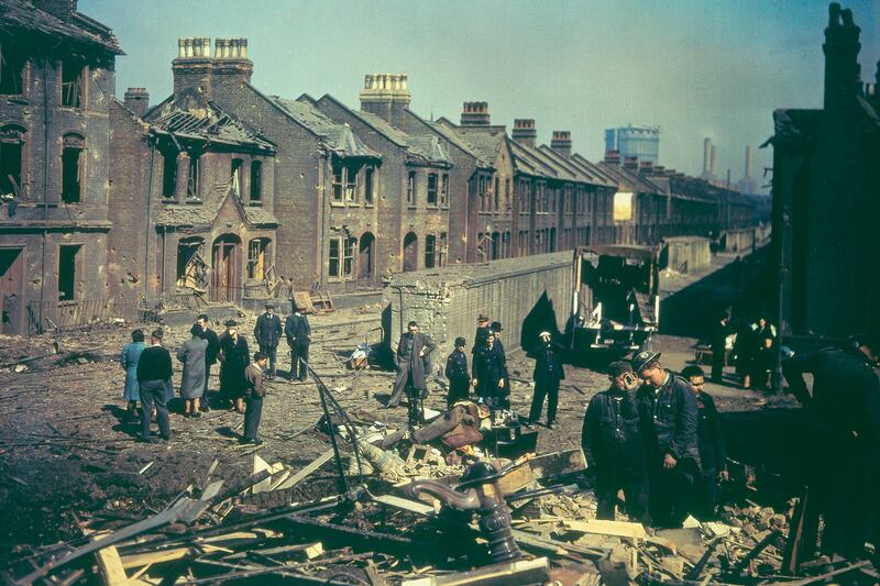 articles/2014/04/02/death-became-her-molly-lefebure-s-wartime-years-of-murder-and-suicide/140331-molly-lefebure-teeman-tease_yaicif