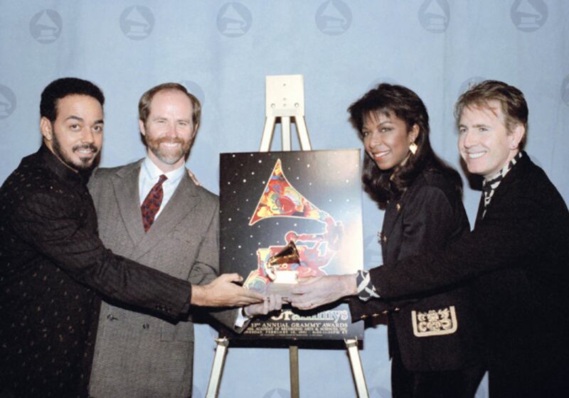 galleries/2011/02/04/grammy-sweep/grammy-sweep---natalie-cole_jrzcww