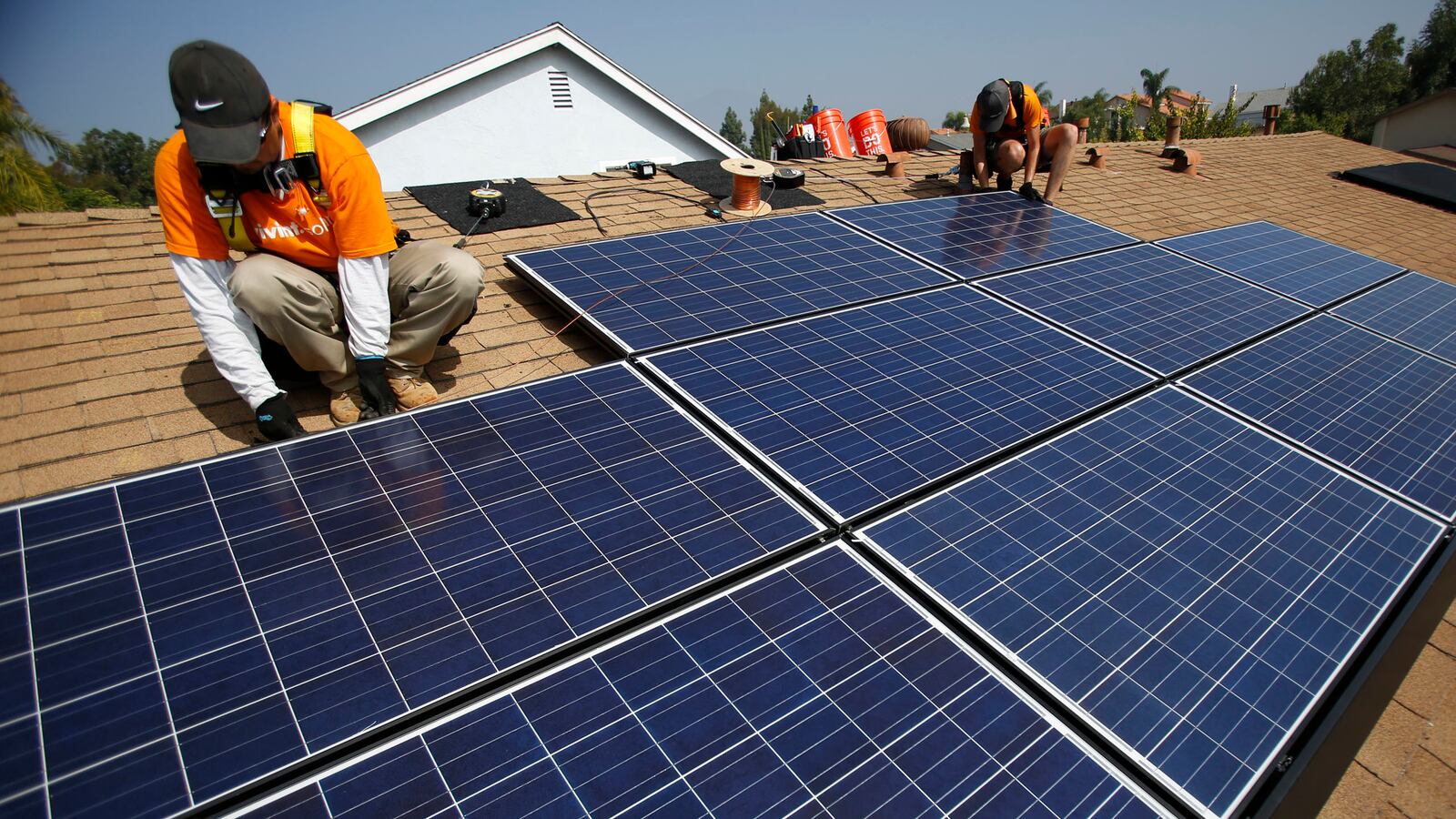 articles/2014/05/20/solar-panels-now-being-offered-as-a-prebuilt-feature-in-california/140516-gross-solar-tease_vlcgf3