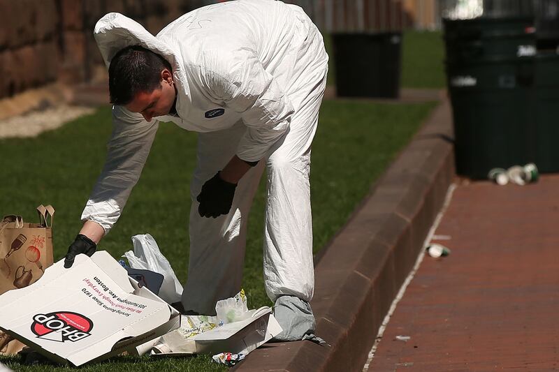 galleries/2013/04/17/evidence-from-the-boston-bombing-photos/130418-forensics2_uu7xtk