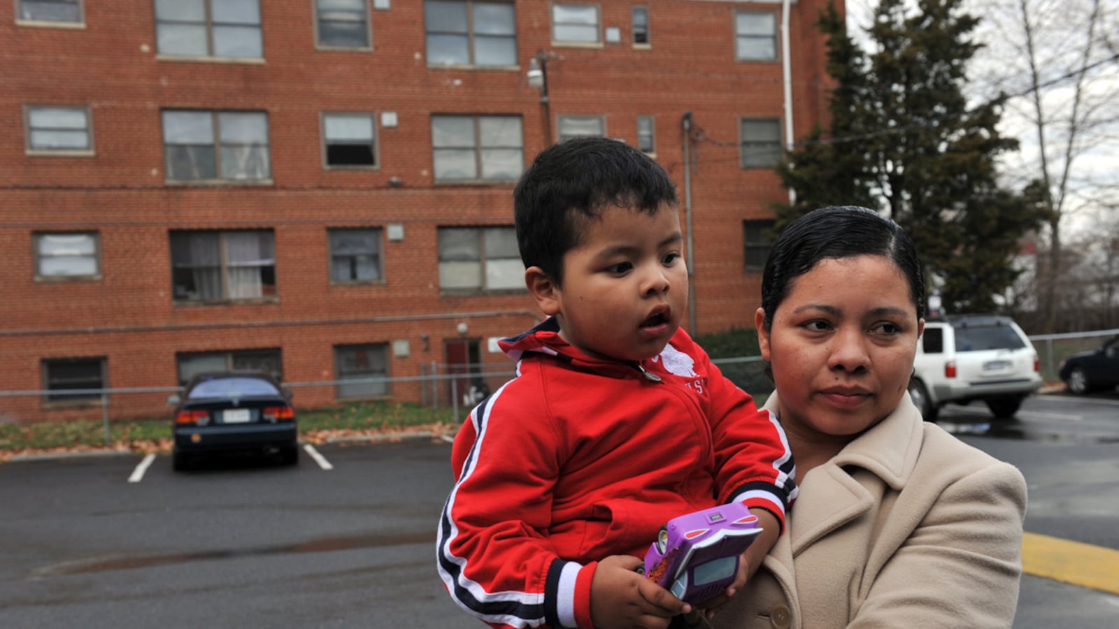 articles/2012/05/17/the-house-s-immigrant-betrayal-with-new-violence-against-women-act/violence-against-women-immigrants-goldberg_orgkxa