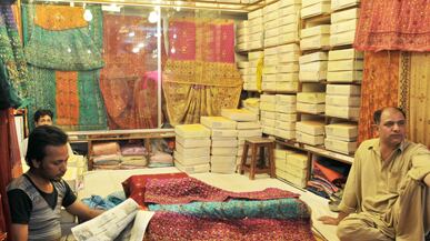 articles/2011/05/12/pakistans-yuppies-in-danger-after-osama-bin-ladens-death/adams-pakistan-yuppies_180160_pksoqj