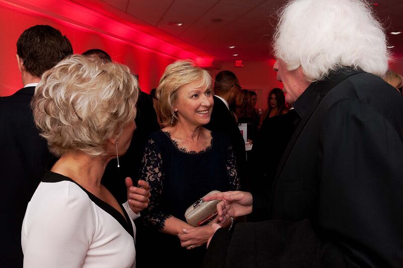 galleries/2012/04/29/reese-witherspoon-david-petraeus-and-more-celebrities-at-the-white-house-correspondents-dinner-photos/tina-brown-whcd-2012_ziymfu