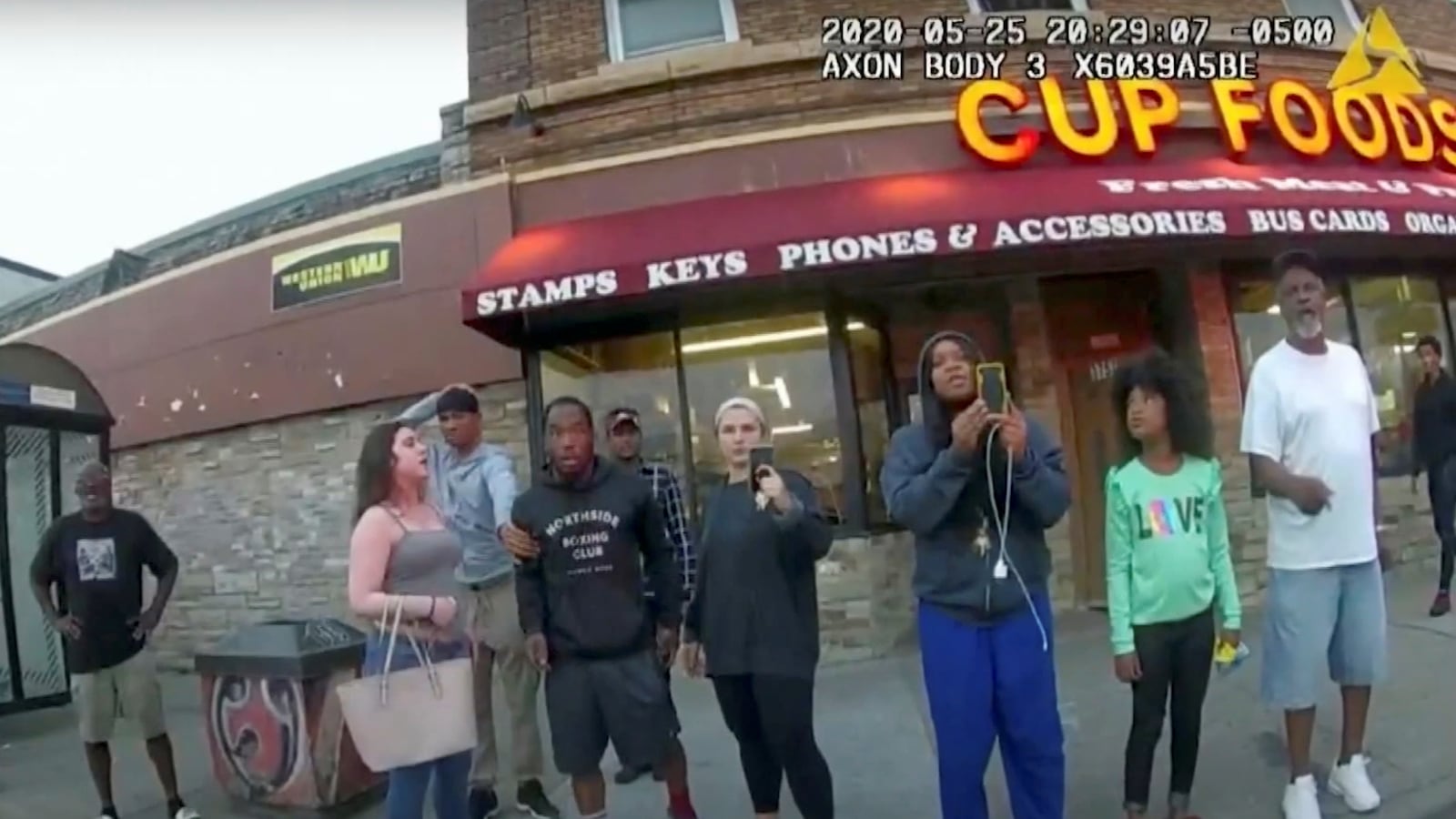 2021-06-11T195825Z_1715159254_RC2FYN9CUHYC_RTRMADP_3_USA-PULITZER_uiruno