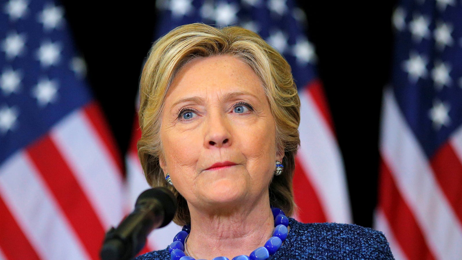 articles/2016/11/02/five-reasons-not-to-panic-about-hillary-clinton-right-now/161102-tomasky-hillary-tease_hqcuh5