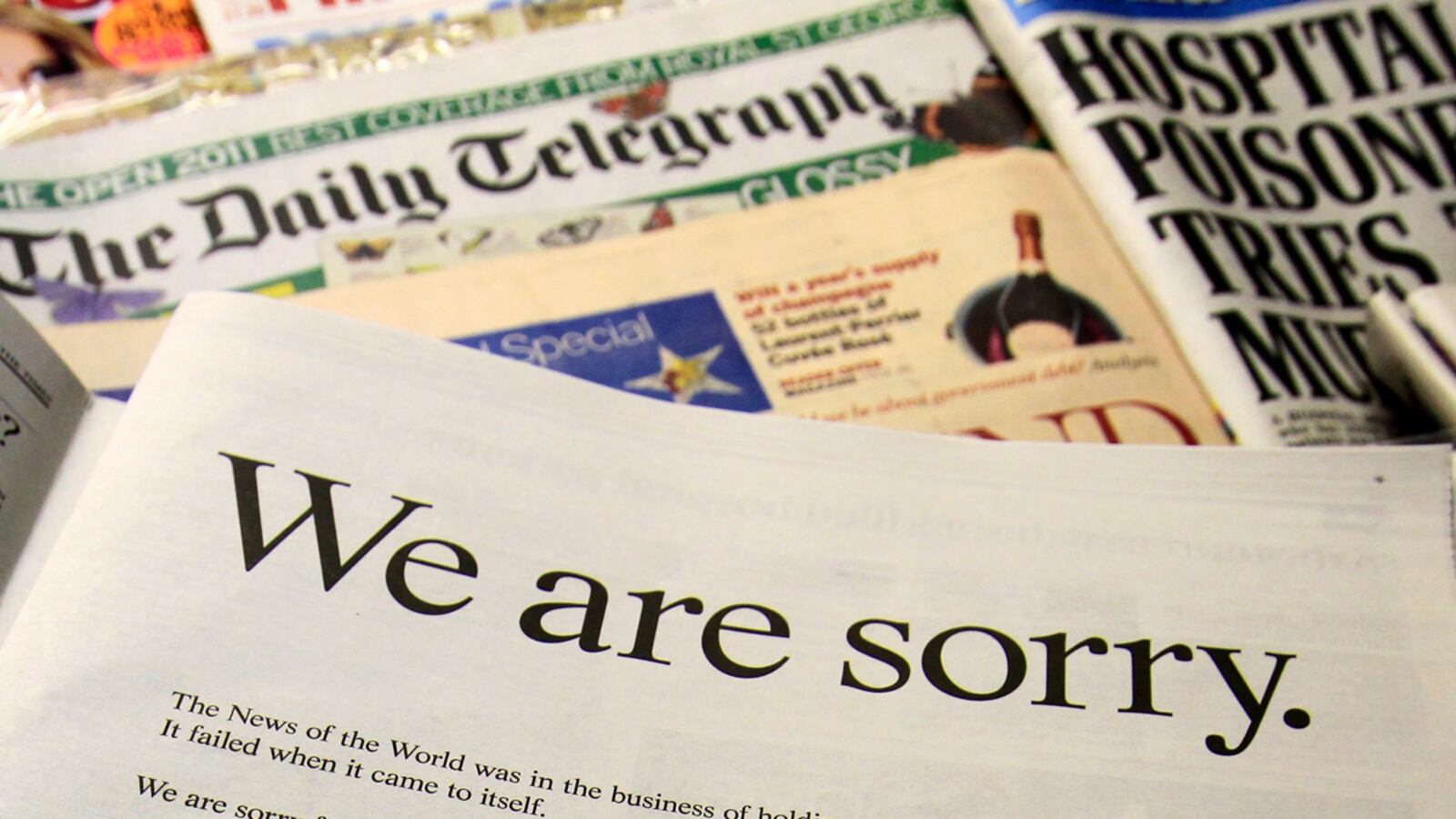 cheats/2011/07/16/murdoch-apologizes-for-hacking-in-ads/rupert-murdoch-apology-letter-cheat_fabnqs