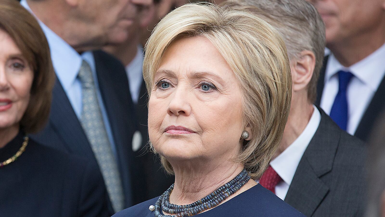 articles/2016/03/11/hillary-clinton-suddenly-has-a-big-gay-problem/160311-teeman-clinton-tease_gppwaf