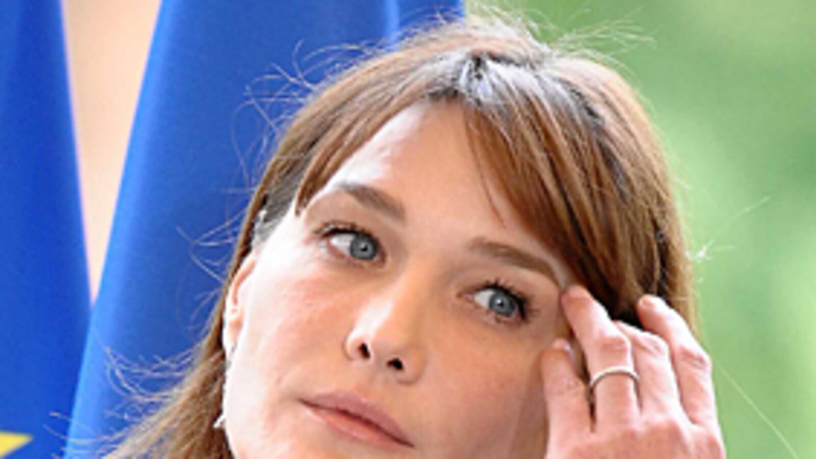 cheats/2009/04/29/is-there-a-carla-bruni-sex-tape/bruni_x0oefx