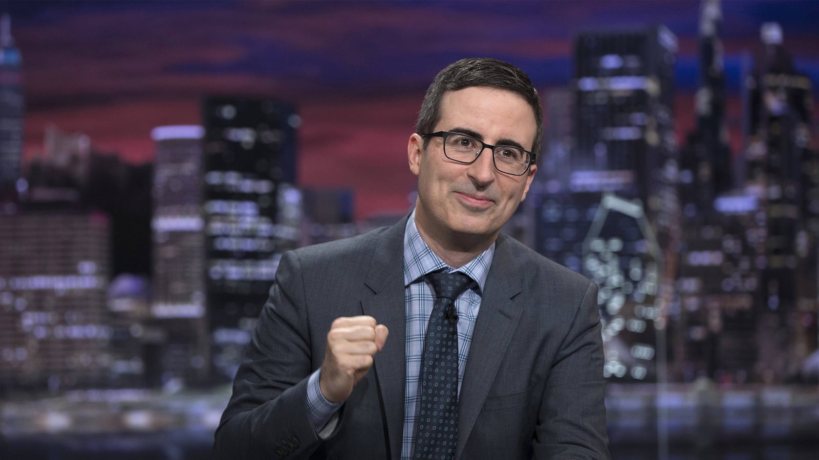 articles/2015/08/10/john-oliver-slams-donald-trump-an-old-piece-of-luggage-covered-in-cheez-whiz/150809-stern-oliver-tease_jdhorl