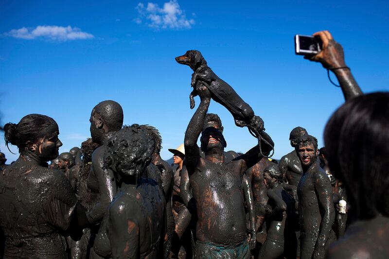galleries/2012/02/21/carnivale-photos-brazil-celebrates-with-parade/carnival-brazil-04_urwepg