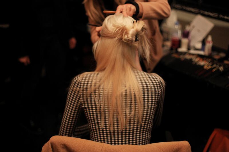 galleries/2014/02/08/backstage-at-prabal-gurung-new-york-fashion-week-2014-photos/prabalgurung05_xzxago