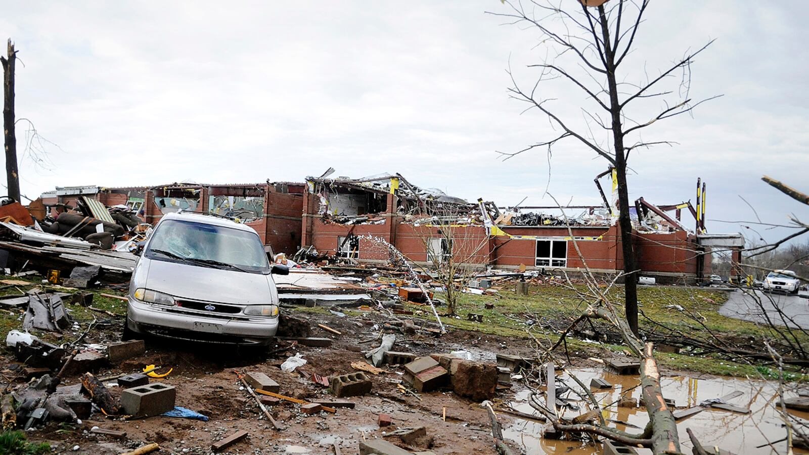 cheats/2012/03/31/nws-ramps-up-tornado-warnings/indiana-tornado-cheat_jzaro1