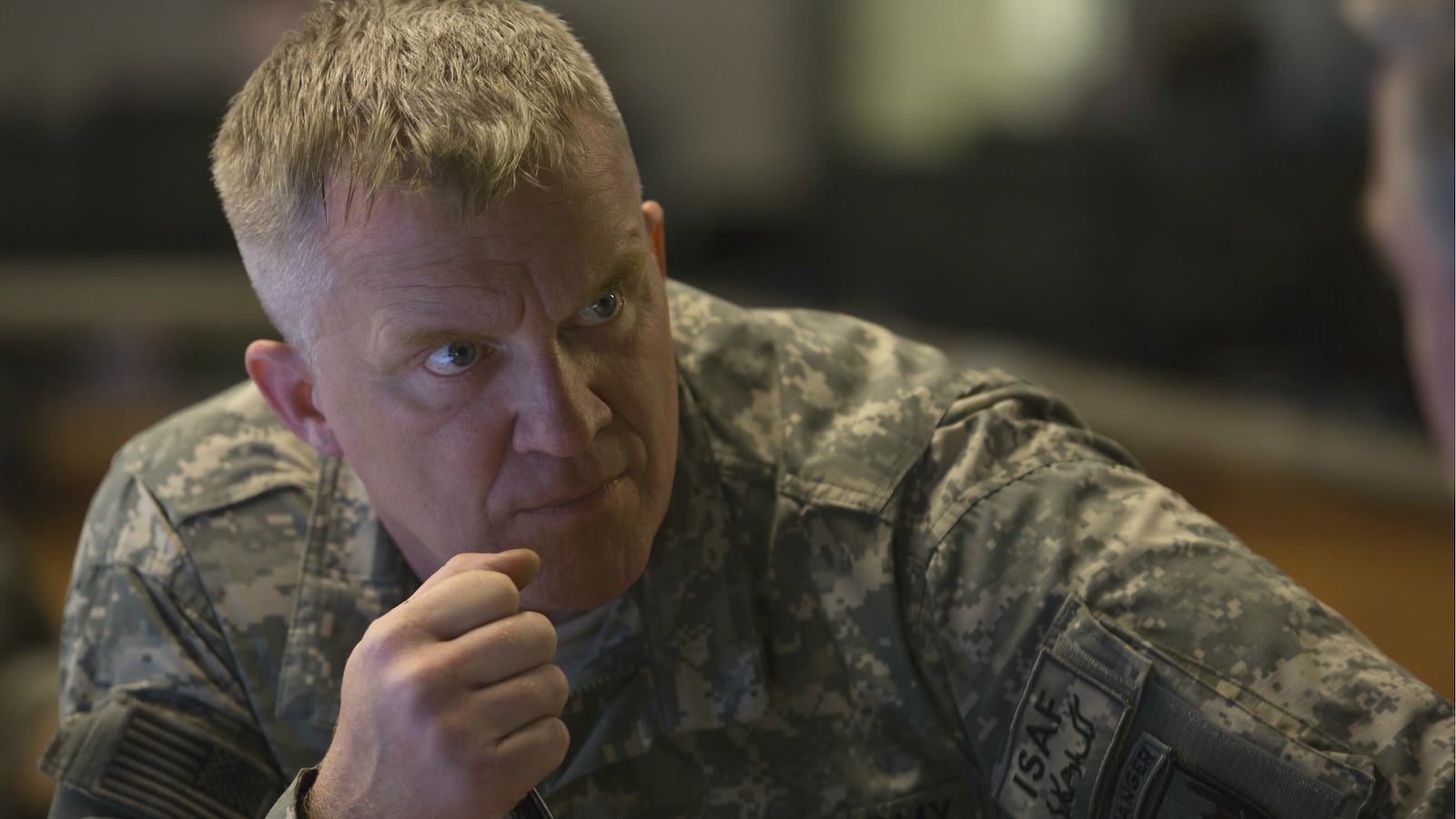 netflix-being-michael-flynn-anthony-michael-hall_gbtthb