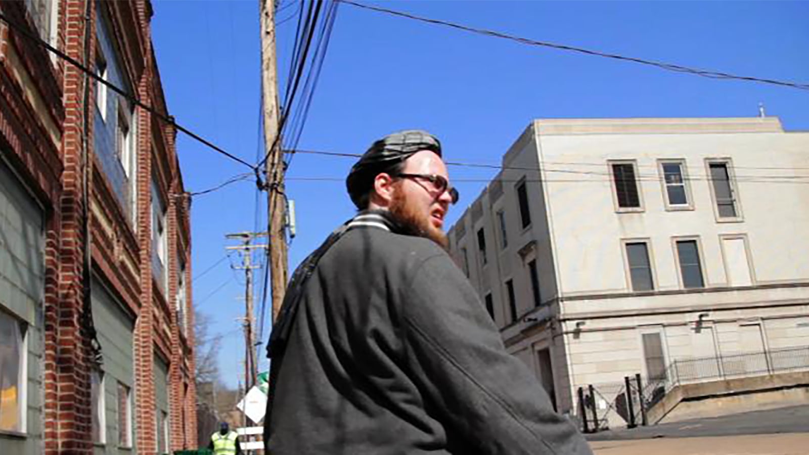 articles/2015/10/06/the-fbi-s-undercover-terrorist-hunters/151005-yamato-terror-tease_gjiprn