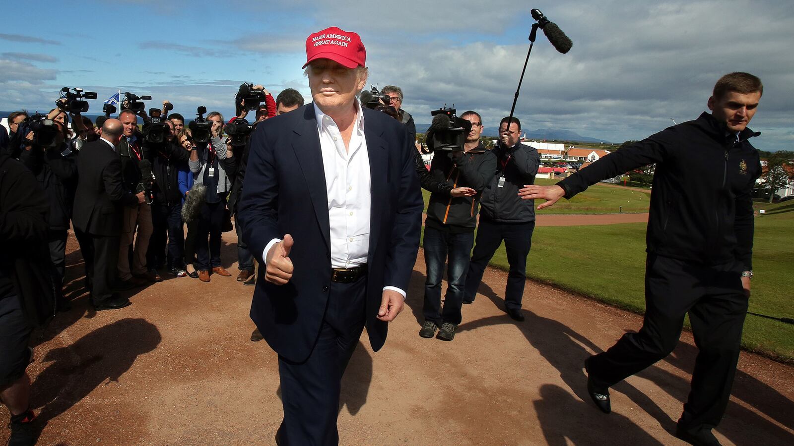 articles/2015/08/01/what-we-talk-about-when-we-talk-trump/150731-cox-trump-tease_gngrqt