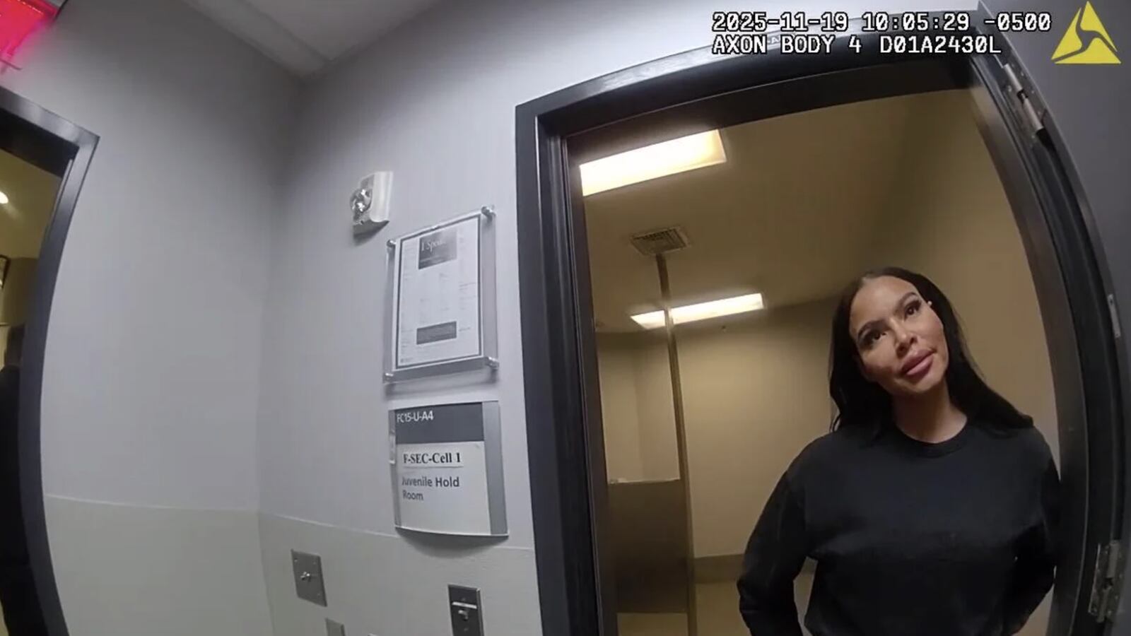 ‘Real Housewives’ Star Arrested at Airport Over Furniture Theft