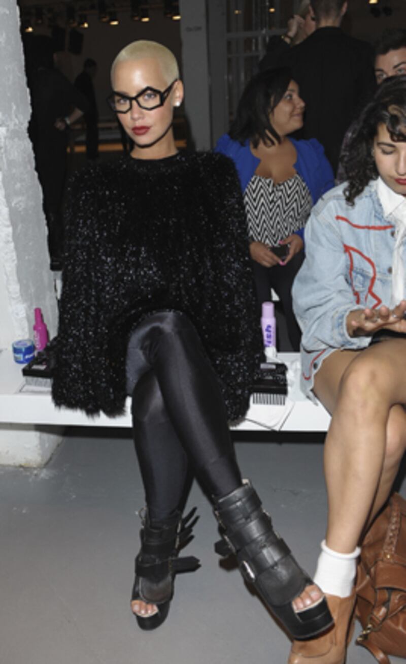 galleries/2010/09/19/london-s-first-days/londons-first-days---5_no5vsg