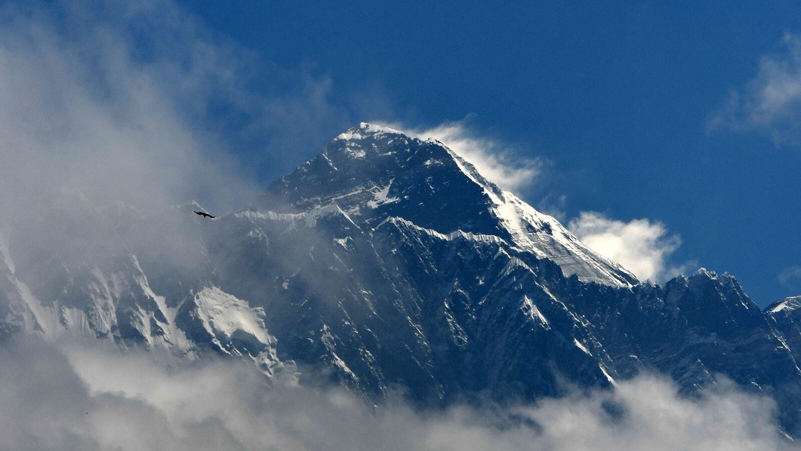 GettyImages-1146430177_deqiti