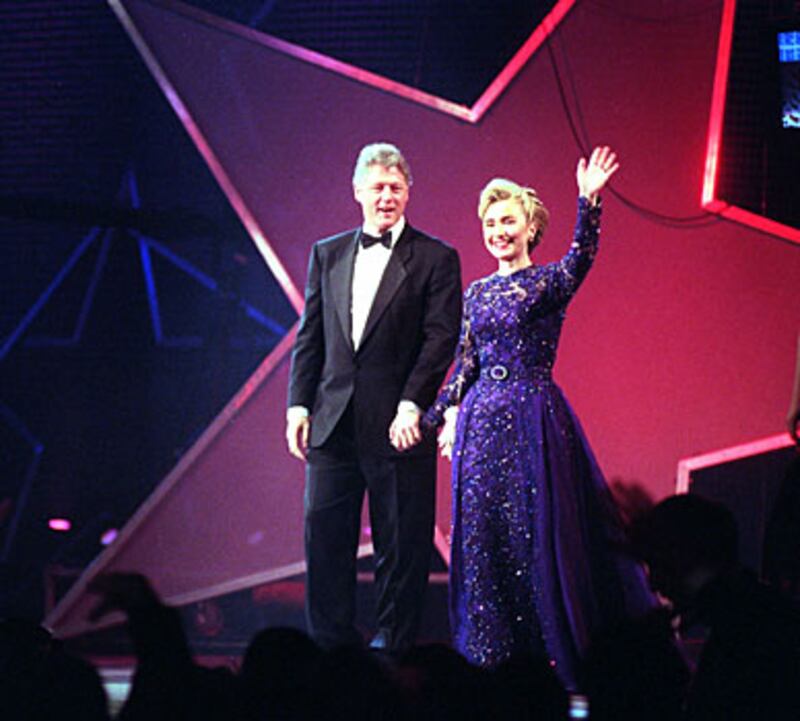 galleries/2009/01/22/past-inaugural-gowns/espinosa-toledo---clinton_nlddl9